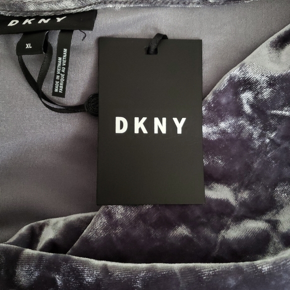 DKNY Cowl Neck Sleeveless Blouse - Picture 4 of 6